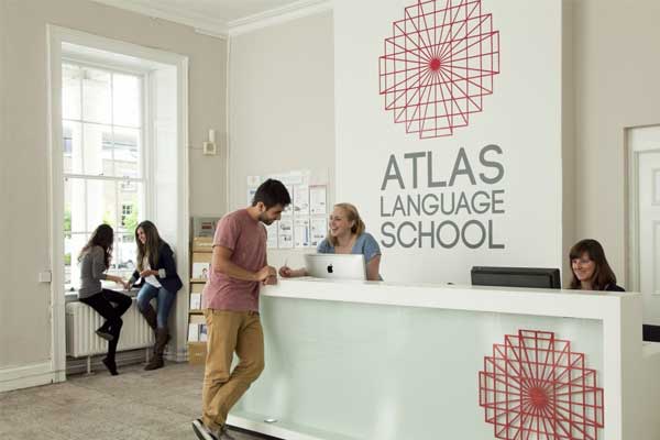 Літні канікули в Ірландії, Дублін | Atlas Language School