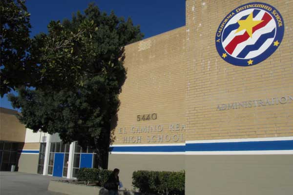 Школа El Camino Real Charter High School | Вудленд Хиллз, США