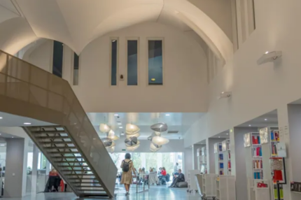 Французька освіта Pantheon -Assas Universite