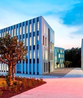 Университет в Провансе Aix Marseille Université